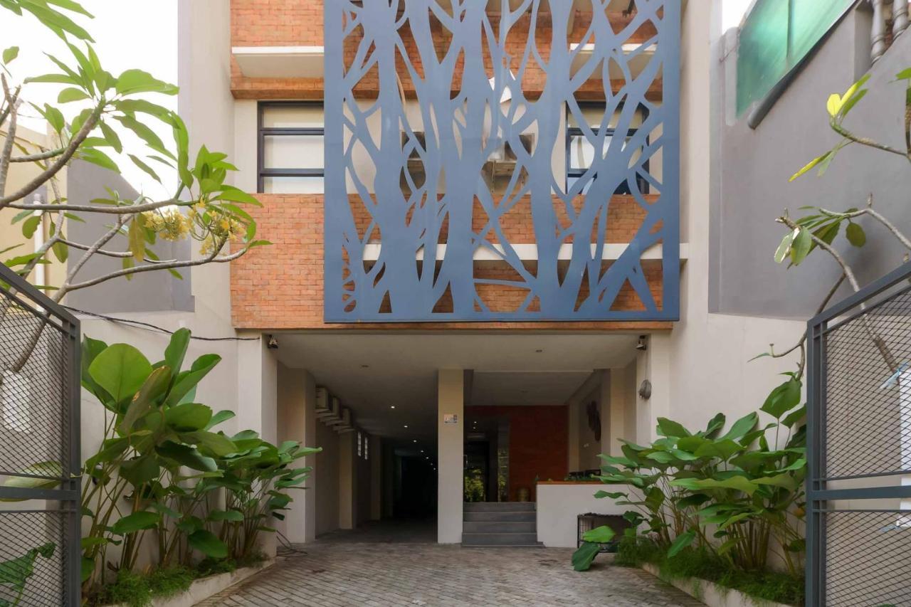 Reddoorz Plus Near Radio Dalam 3 Jakarta Buitenkant foto