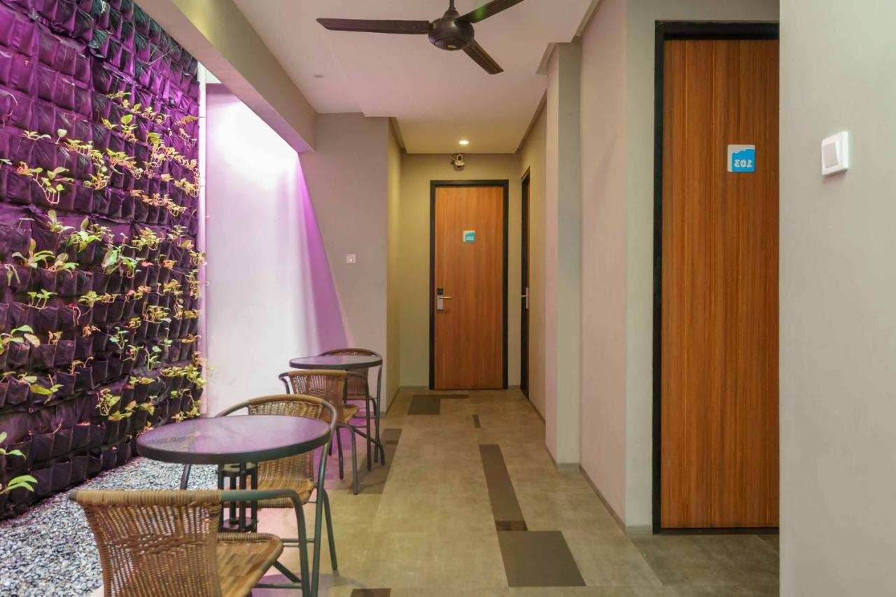 Reddoorz Plus Near Radio Dalam 3 Jakarta Buitenkant foto